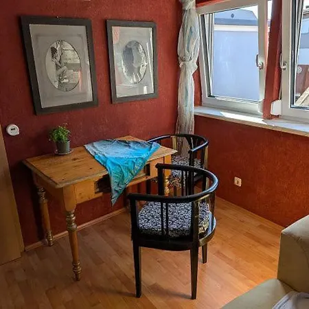 Spitzboden Apartament *